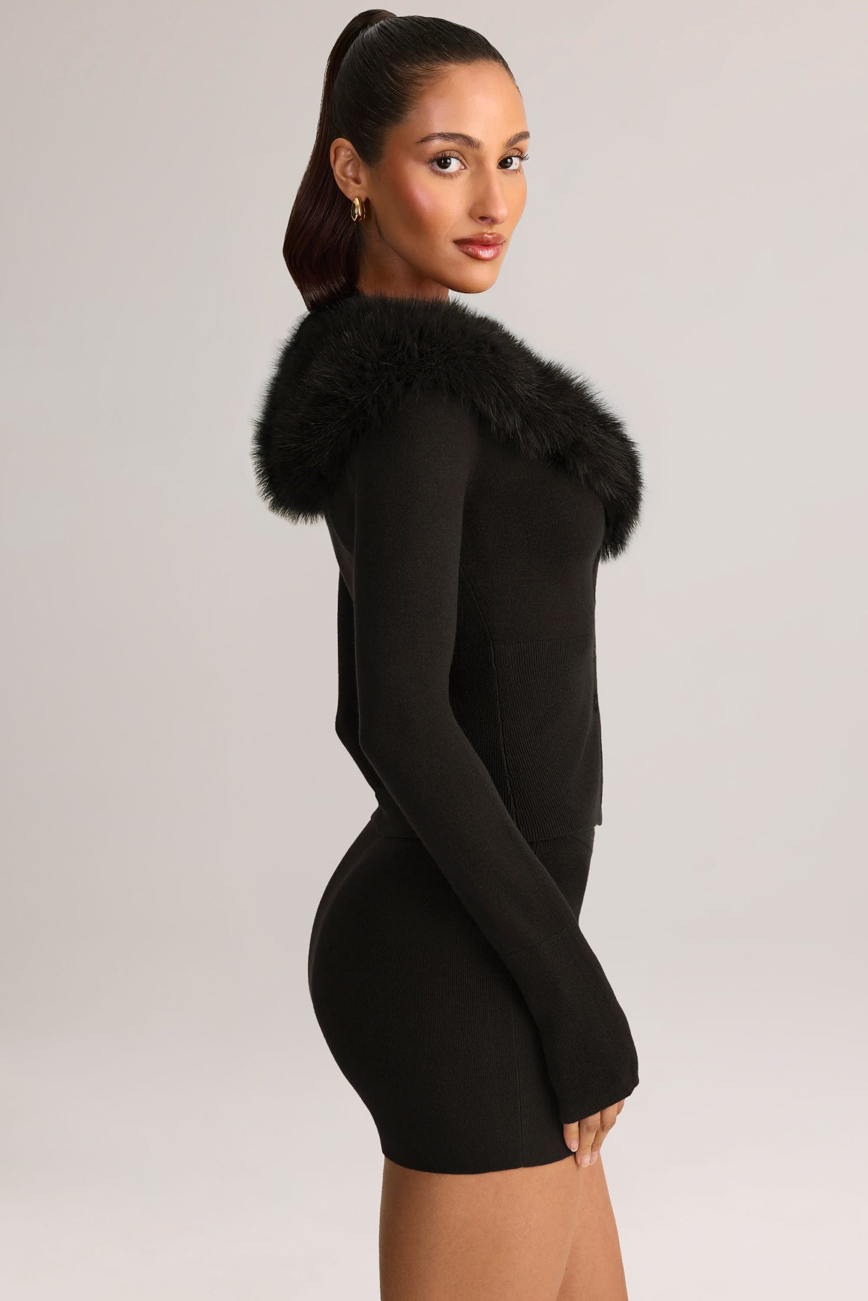 Knit Mid-Rise Mini Skirt in Black - Image 3