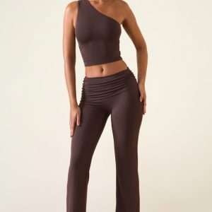 Mid-Rise Straight-Leg Trousers in Chocolate Brown
