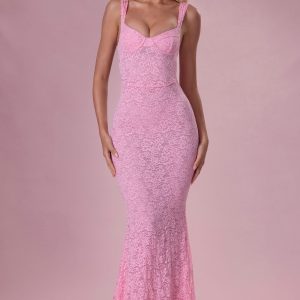 Premium Lace Sweetheart-Neck Gown in Blush Pink